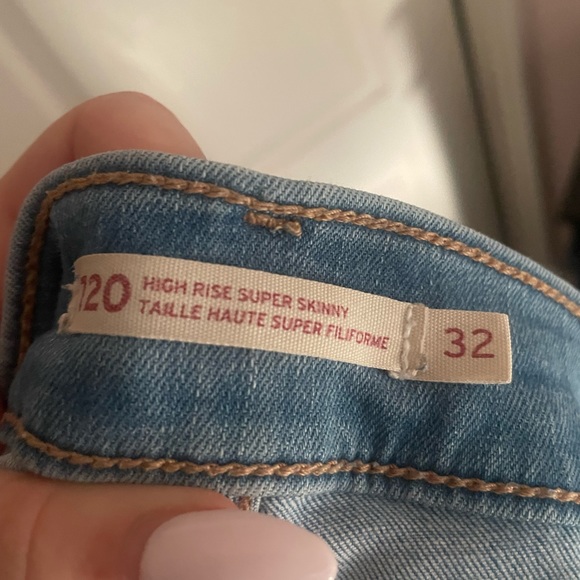 Levis 720 High Rise Super Skinny Blue Jeans - Picture 3 of 3